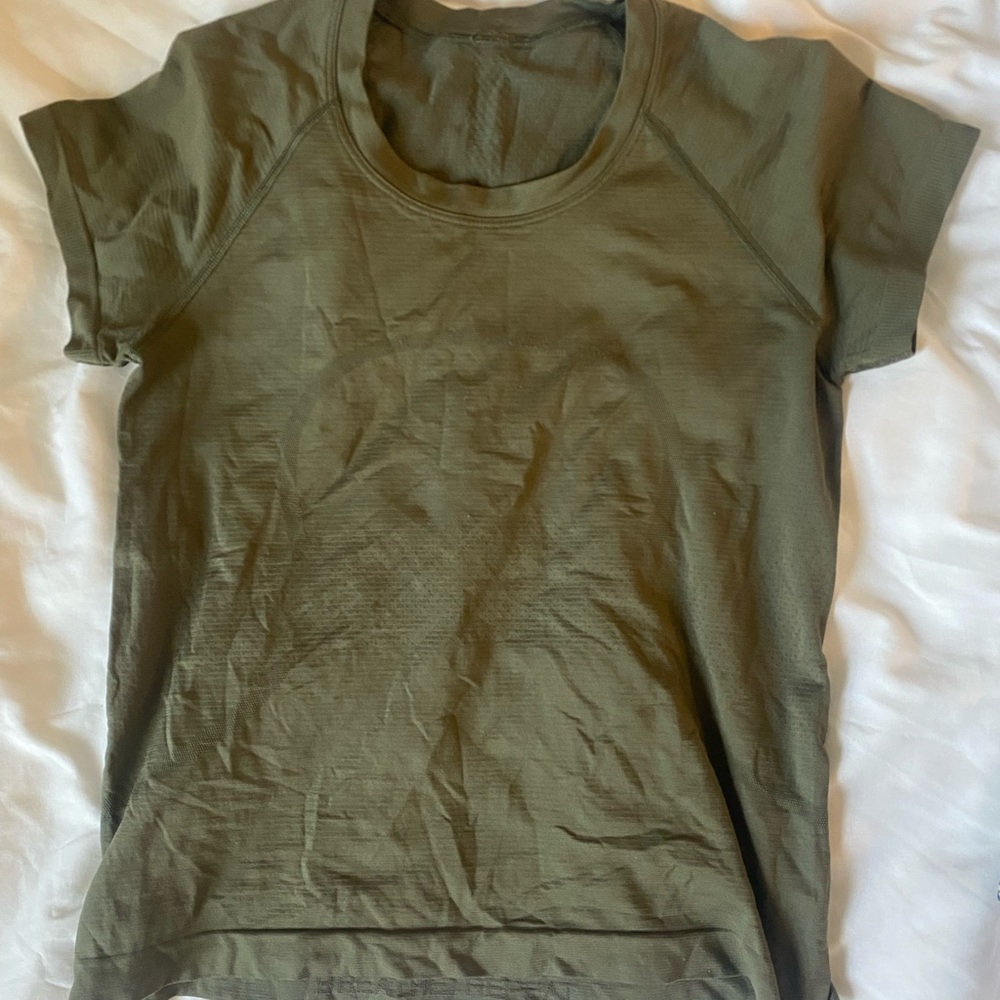 Lululemon Crop Swiftly top